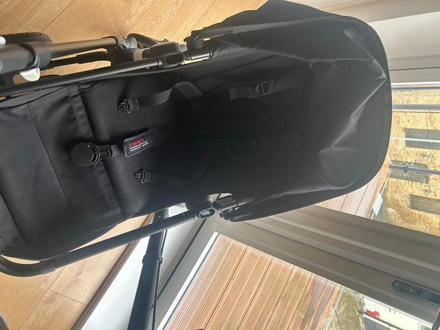 Preview of the first image of Bugaboo Cameleon 3 Black.