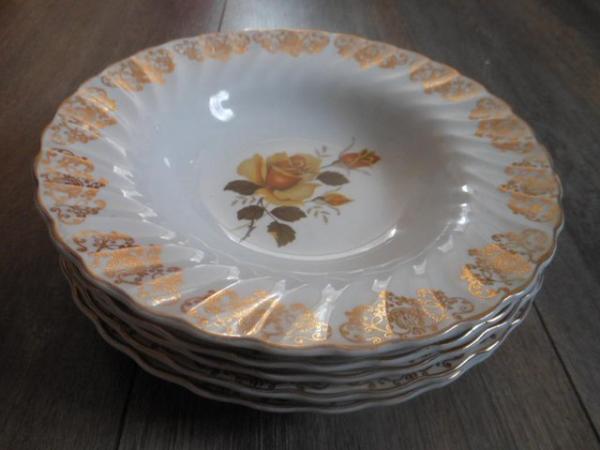 Image 3 of Bowls Ceramic Gilded Yellow Rose x 5 Unused Vintage