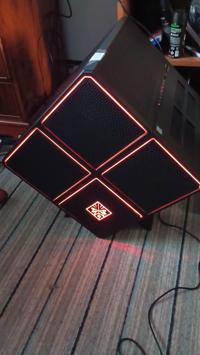 Preview of the first image of omen x900 gaming computer.