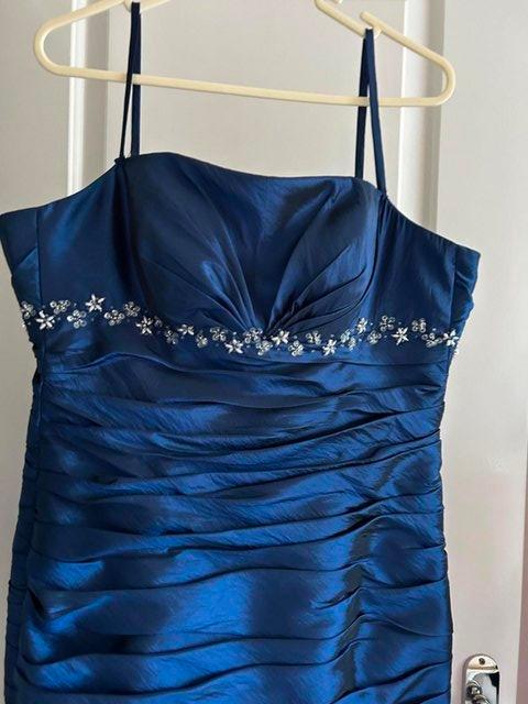 Preview of the first image of Ladies navy size 12 prom evening cruise ball gown £30.