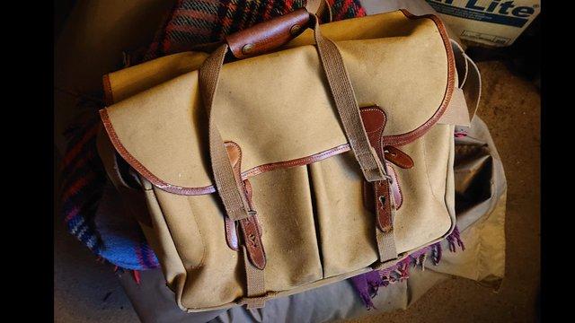 Preview of the first image of Billingham 445 Canvas Olive Camera Bag.