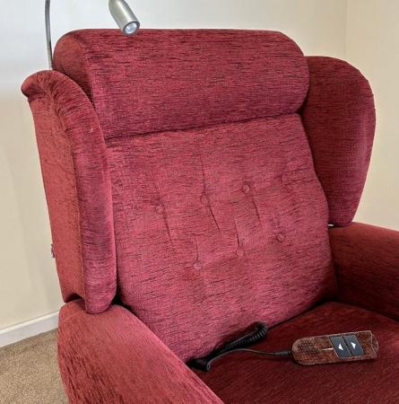 Image 17 of LUXURY ELECTRIC RISER RECLINER RED CHAIR MASSAGE CAN DELIVER