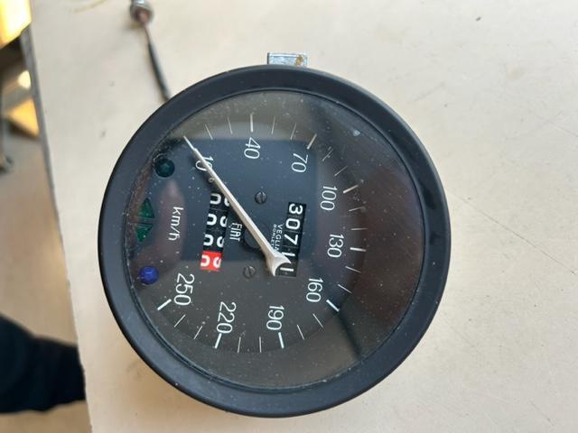 Preview of the first image of Speedometer for Fiat Dino 2000.