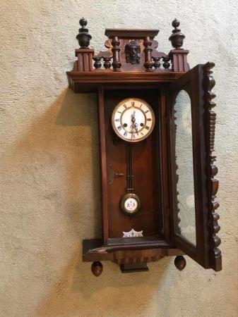 Image 1 of Antique clock in good condition