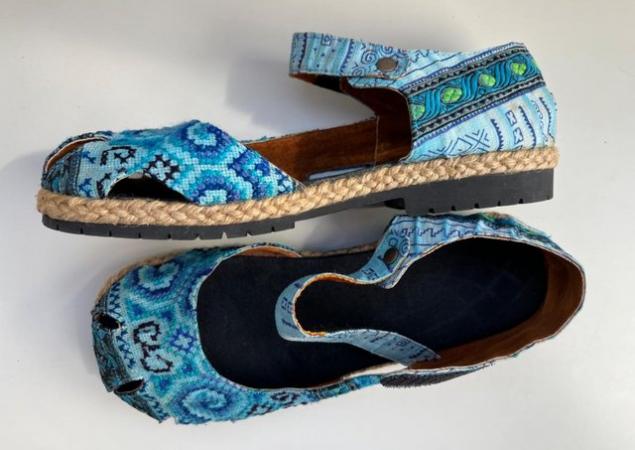 Image 2 of Eco-friendly, vegan, fabric, recycled tyre soles. Size 7/40