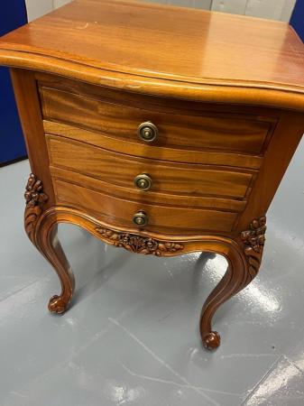 Image 3 of Retro antique Bedside table in good condition
