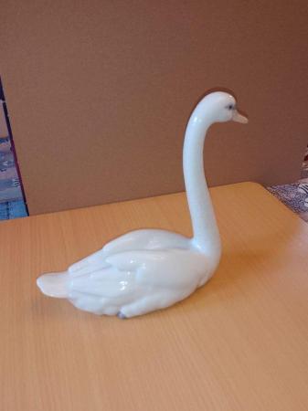 Image 2 of Lladro Swan 5230 in mint condition