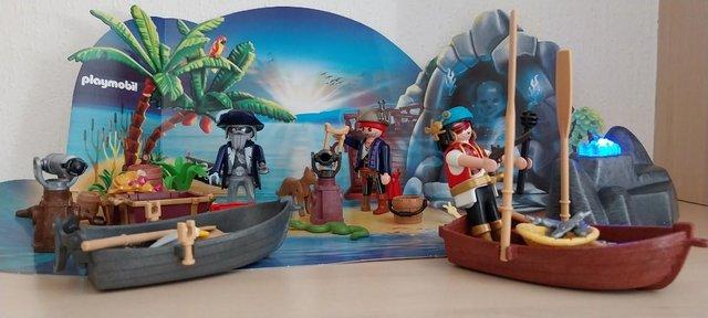 Image 2 of Playmobil - Pirates & Treasure Island