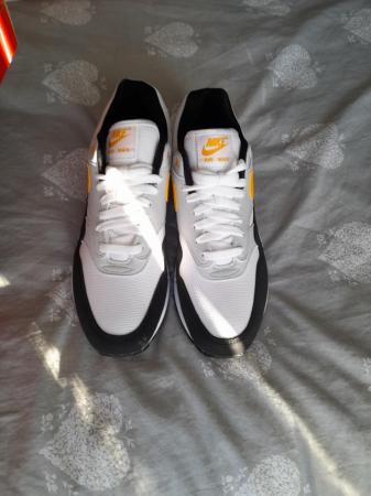 Image 3 of Brand new Nike Air Max size 8