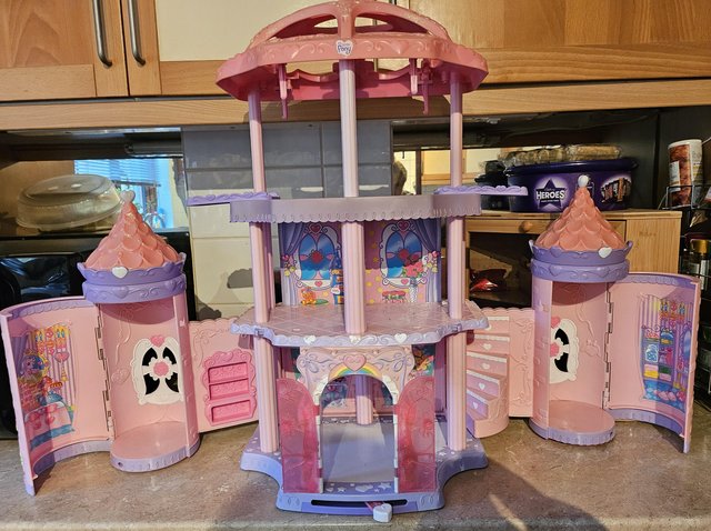 Preview of the first image of My Little Pony Crystal Rainbow Castle Pop Up Palace House.