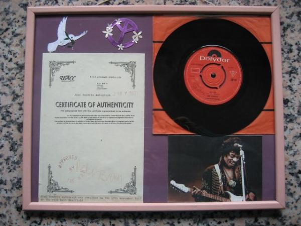 Image 1 of RARE Jimi Hendrix Signed Record with COA in Glass Frame 1967