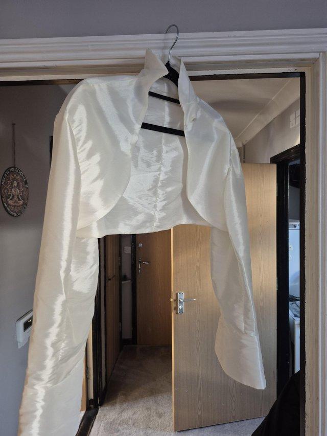 Ivory plus size bolera jacket — photo 3 of 3