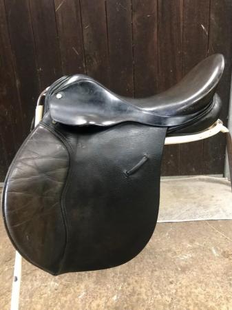 Image 1 of 16.5" Black Ray Hinton General Purpose Saddle