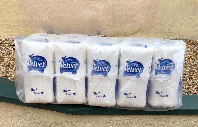Preview of the first image of PAPER HOUSEHOLD TOWELS VELVET WIPE AND CLEAN.