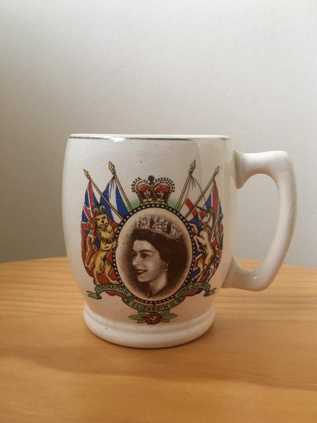 Preview of the first image of Vintage 1953 Biltons Queen Elizabeth II coronation mug..