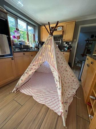 Image 2 of Children’s floral and stripe play teepee tent