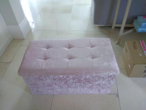 Image 3 of ottoman pink crushed velvet