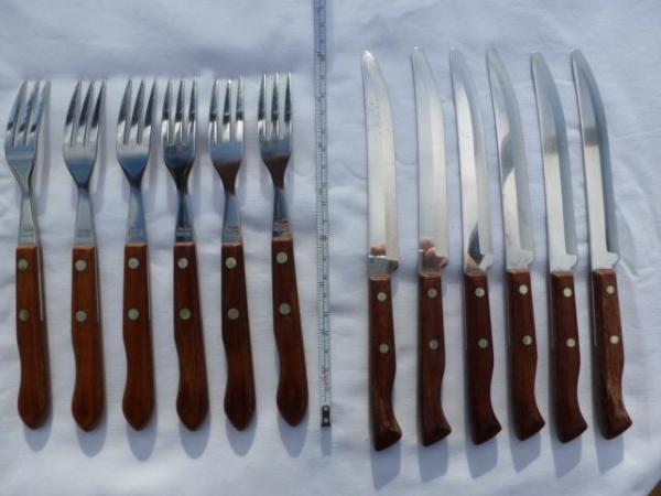 Image 1 of Good quality steak Knives and Forks