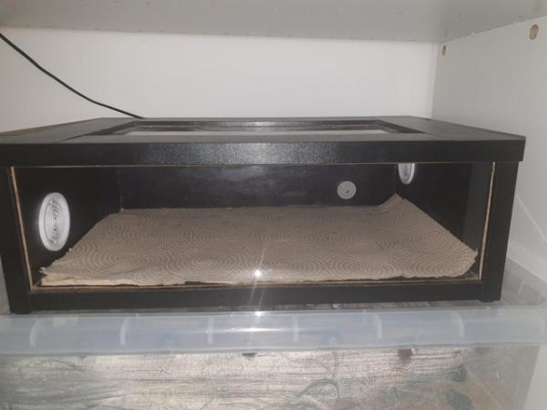 Image 4 of Reptile vivs/cages brand new used for less then a week