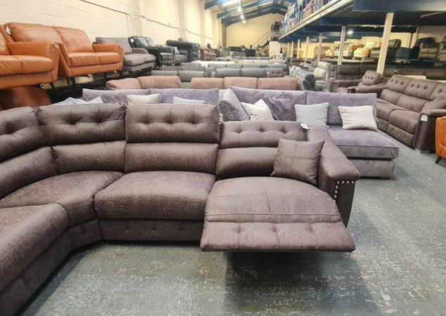 Image 2 of La-z-boy Hollywood brown fabric manual recliner corner sofa