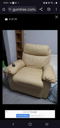 Image 2 of 2 Armchair with electric remote control very stable