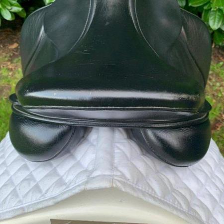 Image 15 of Kent and Masters 17 inch cob saddle
