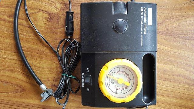 Image 2 of Halfords Automatic Car Tyre Inflator