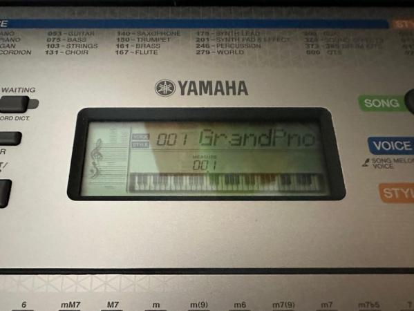 Image 3 of Yamaha keyboard with stand
