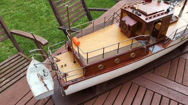 Image 12 of Model boat,electric motor 44 inches long