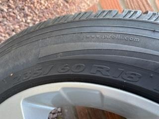 Image 3 of Landrover Discovery Original Tyre