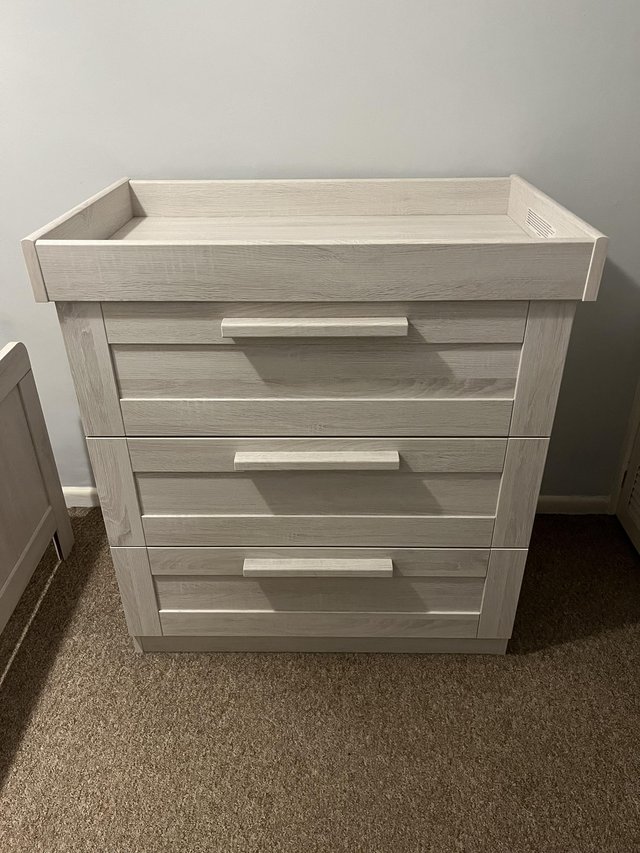 Preview of the first image of Mamas and Papas Atlas Dresser Changing Unit Nimbus White.