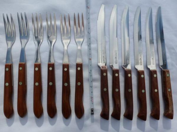 Image 2 of Good quality steak Knives and Forks