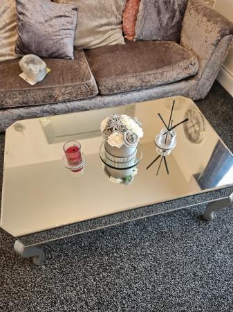Image 1 of Mirrored furniture 4 pieces livingroom
