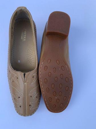 Image 1 of LADIES PAVER SHOES SIZE 6 (39)