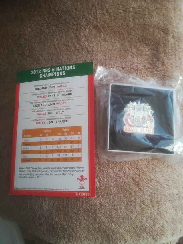 Preview of the first image of Wales grand slam victory pin 20012 & fact card.