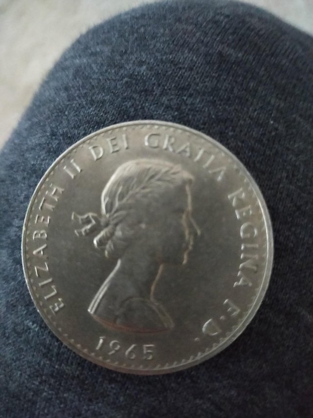 Preview of the first image of Winston Churchill £5 Coin.