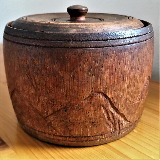 Preview of the first image of Vintage bamboo dish & lid, Japanese style design. Cracked..