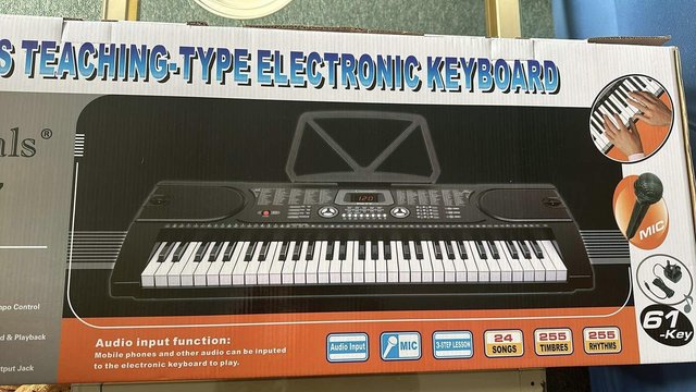 Image 2 of Crystals 61 keys electronic teaching keyboard
