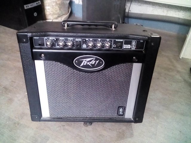 Preview of the first image of Peavey rage 258 guitar amplifier £90.