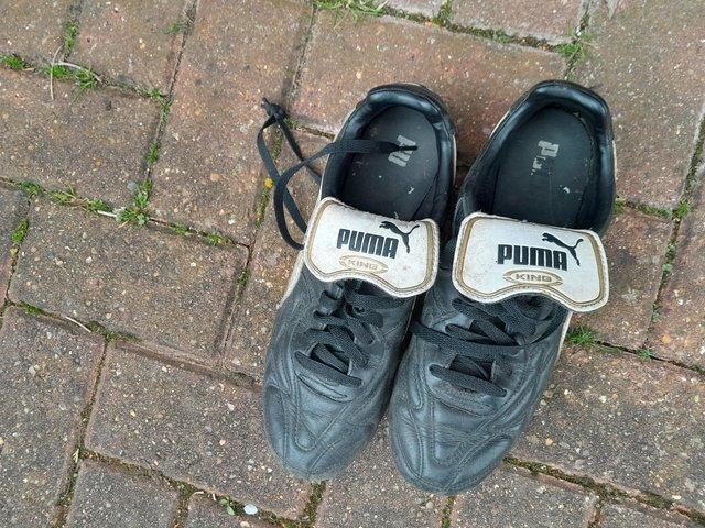 Preview of the first image of Rugby boots puma king size 8...