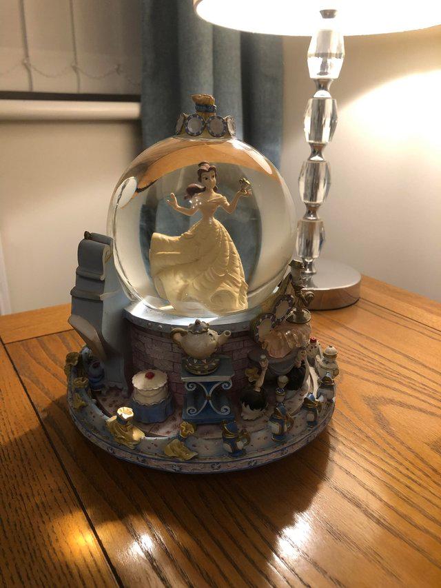Preview of the first image of Disneys Beauty and the Beast snow Globe.