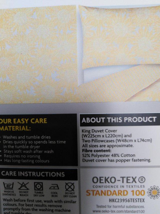 Preview of the first image of George home, King size duvet cover set NEW.