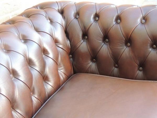 Image 9 of Chesterfield 3 seater Antique Brown Sofa (UK Delivery)
