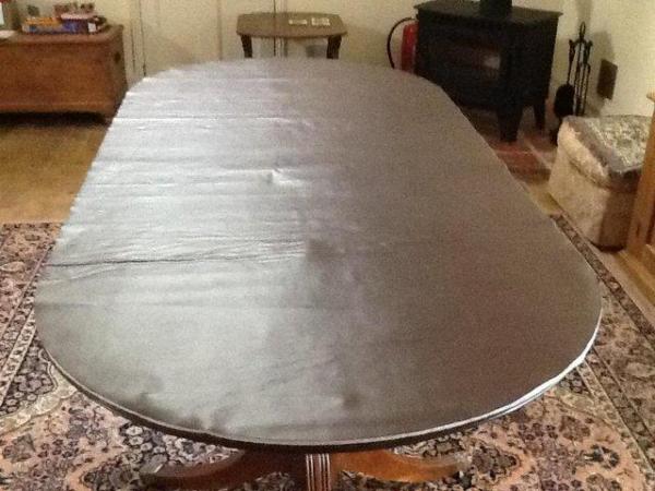 Image 13 of Edwardian Georgian style oval extending dining table