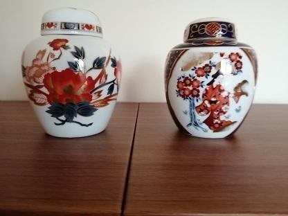 Preview of the first image of Pair of mismatched ginger jars.