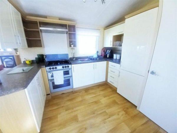 Image 4 of Willerby Granada 2 bed mobile home UK Showground