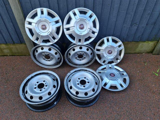 fiat-ducato-15-steel-wheels-with-silver-wheel-trims-for-sale-in