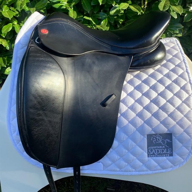 Preview of the first image of Kent And Masters 17 inch Cob dressage  saddle.