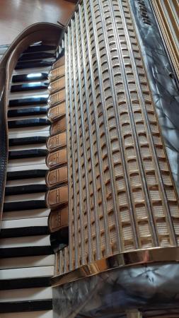Image 7 of Hohner 120 bass piano accordion