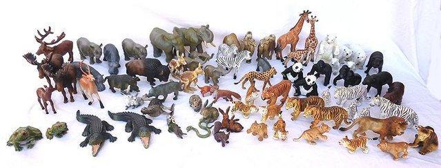 Preview of the first image of SCHLEICH & AAA TOY WILD ANIMALS, VINTAGE 73 PIECES.